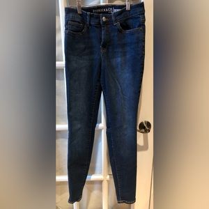 Roebuck & Co. womens skinny original cut jean in size 6